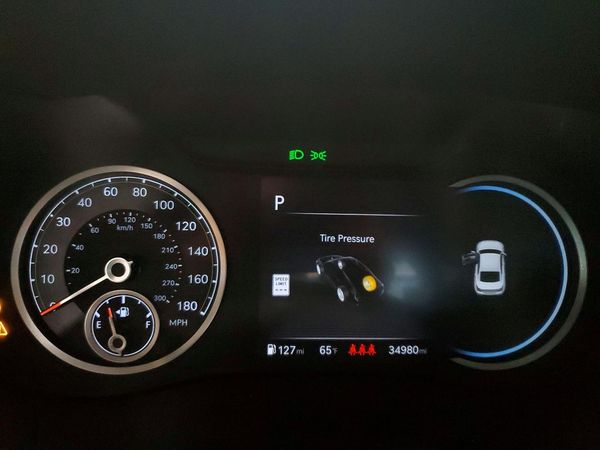 2025 GENESIS G70