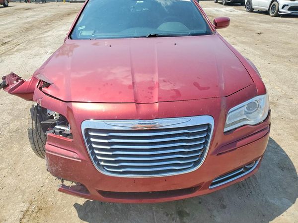 2014 CHRYSLER 300