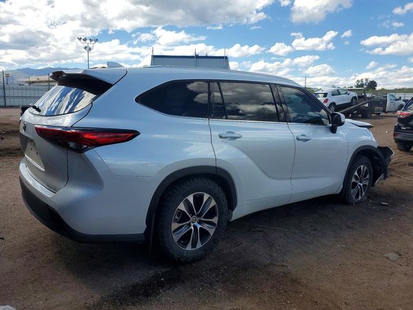 2022 TOYOTA HIGHLANDER