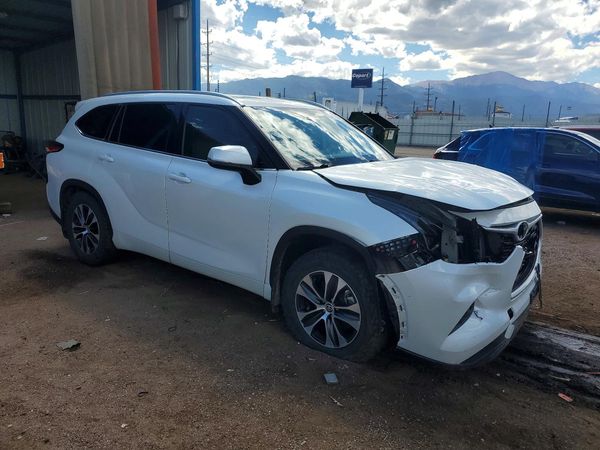 2022 TOYOTA HIGHLANDER
