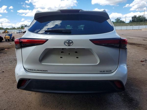 2022 TOYOTA HIGHLANDER