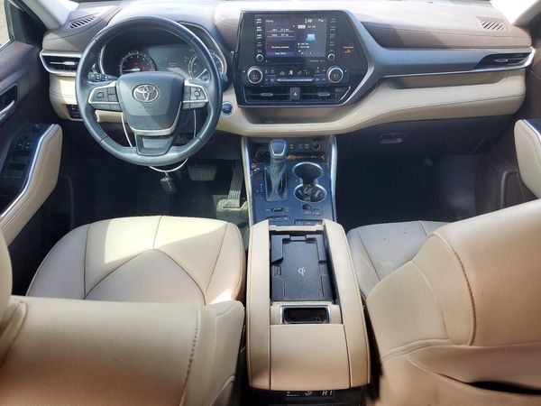 2022 TOYOTA HIGHLANDER