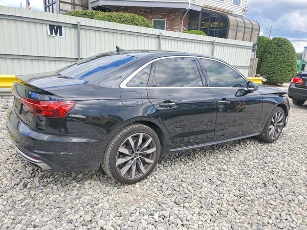 2021 AUDI A4