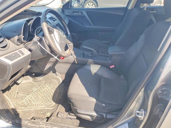 2013 MAZDA 3 I