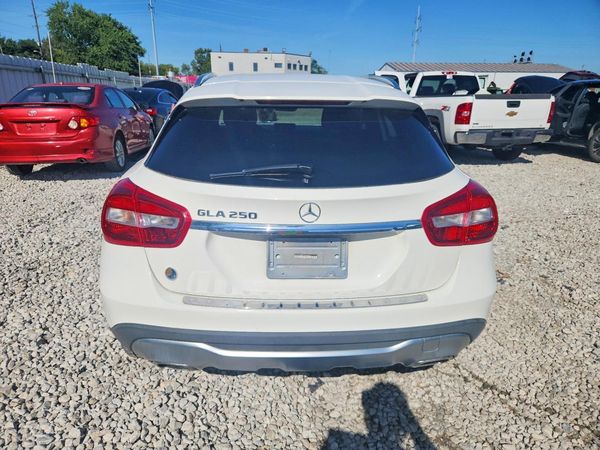 2019 MERCEDES-BENZ GLA GLA250 — DIRR