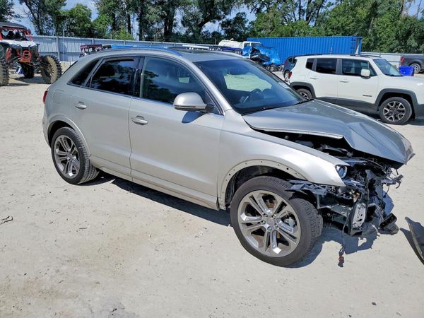 2017 AUDI Q3