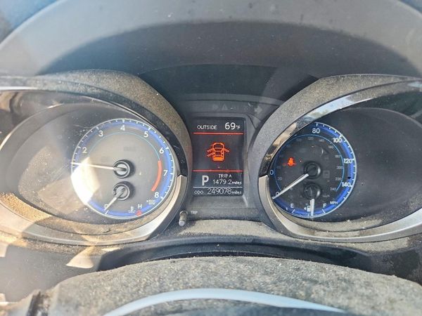 2014 TOYOTA COROLLA