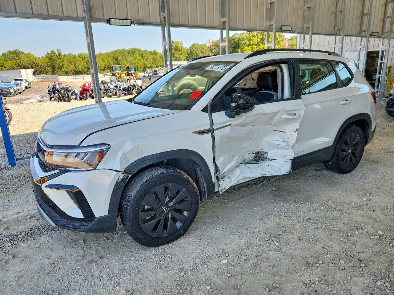 2022 VOLKSWAGEN TAOS