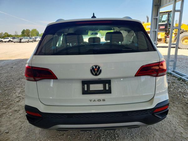 2022 VOLKSWAGEN TAOS