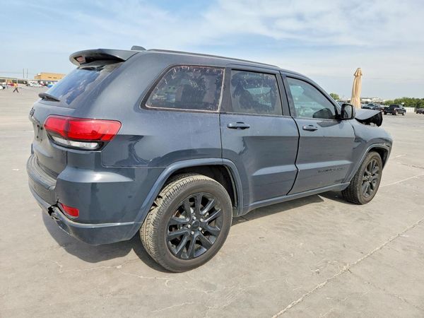 2018 JEEP GRAND CHEROKEE Laredo