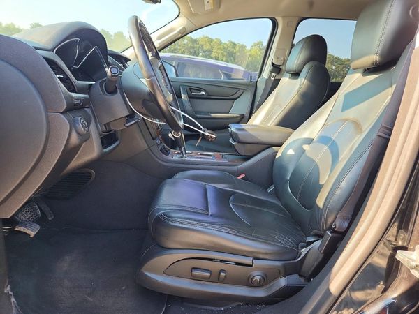 2013 CHEVROLET TRAVERSE 2LT