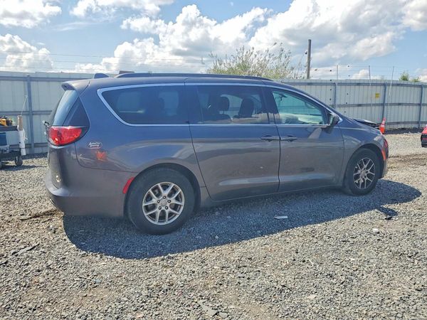 2020 CHRYSLER VOYAGER LX