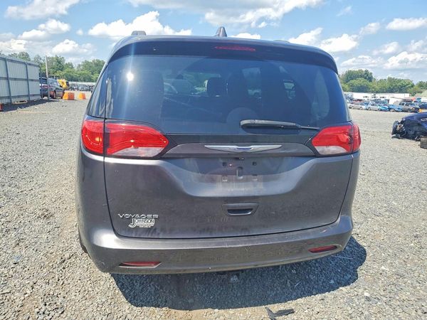 2020 CHRYSLER VOYAGER LX