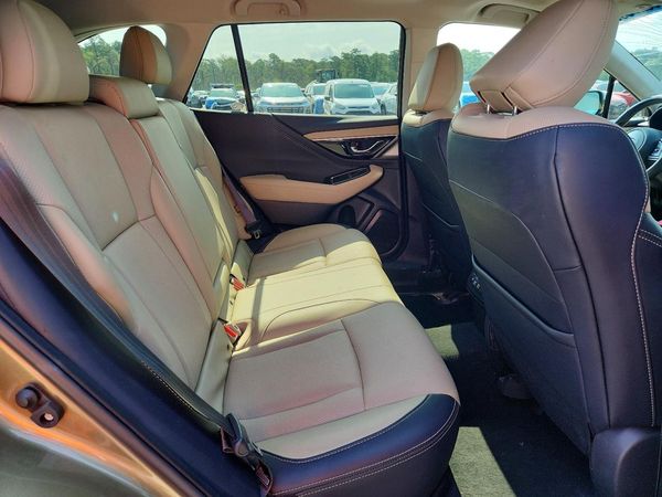 2022 SUBARU OUTBACK Limited