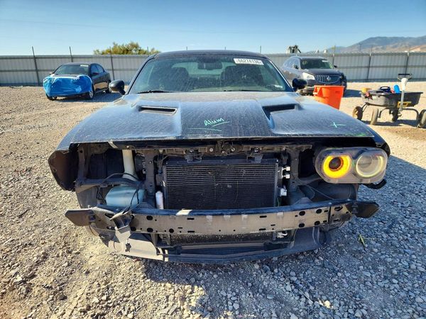 2015 DODGE CHALLENGER SXT Plus