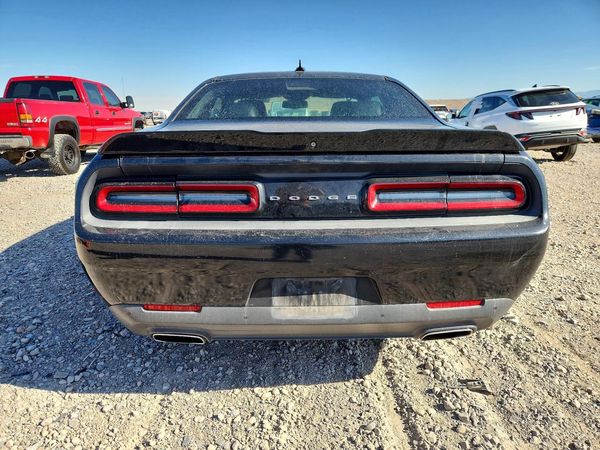 2015 DODGE CHALLENGER SXT Plus