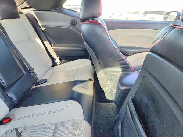 2015 DODGE CHALLENGER SXT Plus