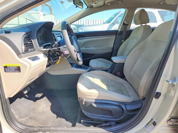 2017 HYUNDAI ELANTRA