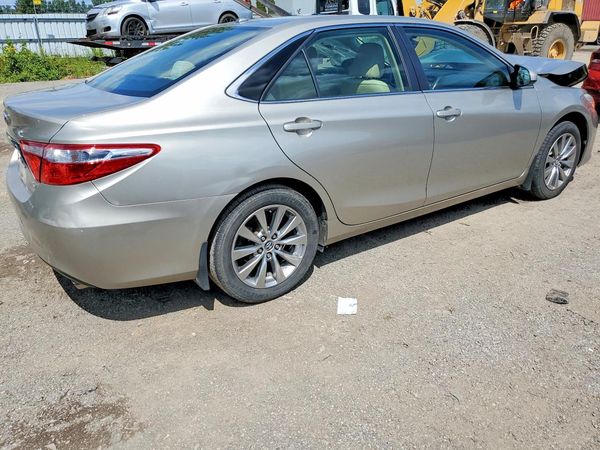 2015 TOYOTA CAMRY