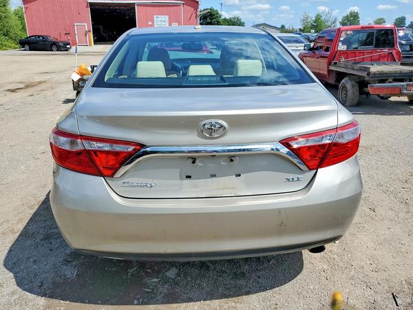 2015 TOYOTA CAMRY