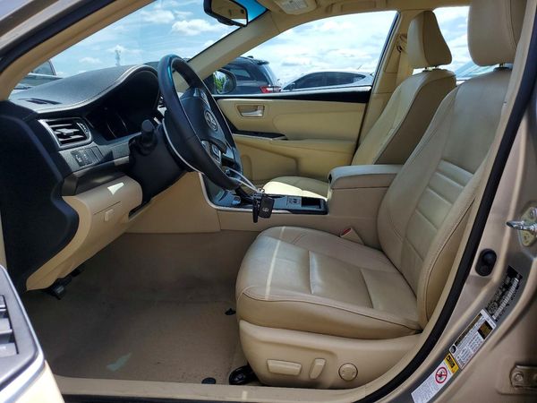 2015 TOYOTA CAMRY