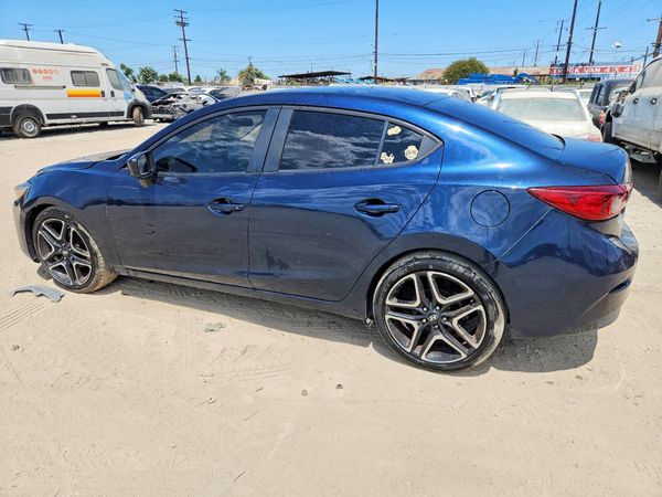 2018 MAZDA 3 Sport