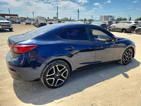 2018 MAZDA 3 Sport