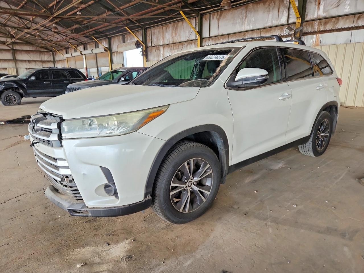 2019 TOYOTA HIGHLANDER LE/LE Plus