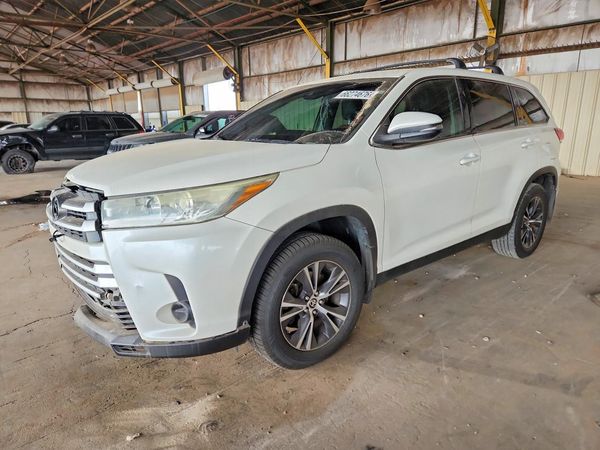 2019 TOYOTA HIGHLANDER LE/LE Plus