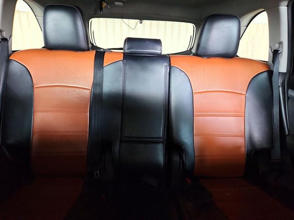 2019 TOYOTA HIGHLANDER LE/LE Plus