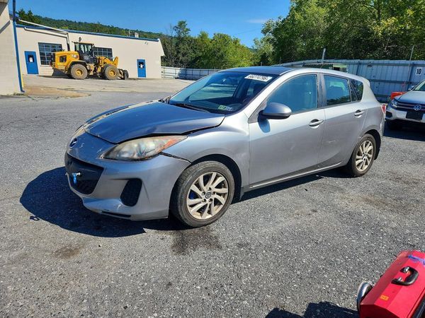 2013 MAZDA 3 Touring/GS