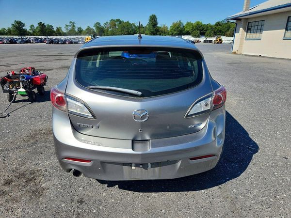 2013 MAZDA 3 Touring/GS