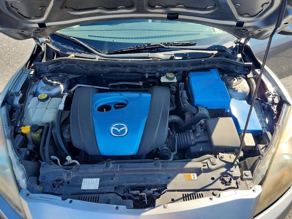 2013 MAZDA 3 Touring/GS