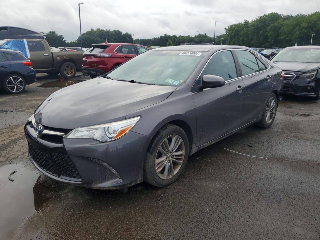 2016 TOYOTA CAMRY