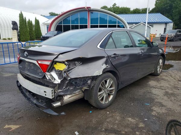 2016 TOYOTA CAMRY