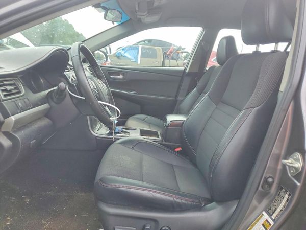 2016 TOYOTA CAMRY