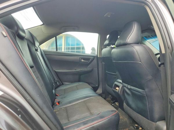2016 TOYOTA CAMRY