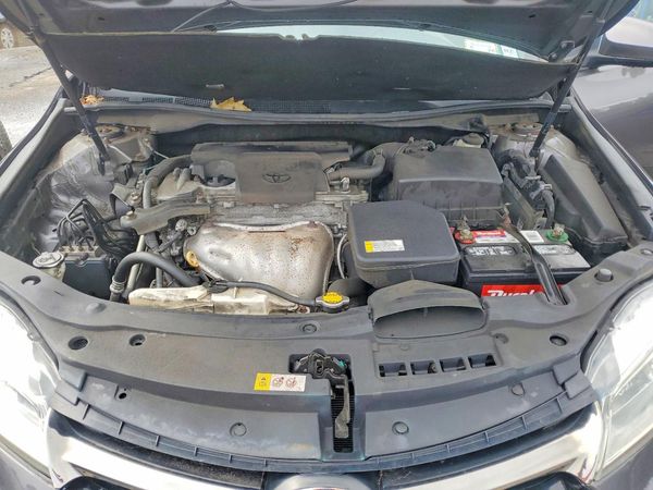 2016 TOYOTA CAMRY