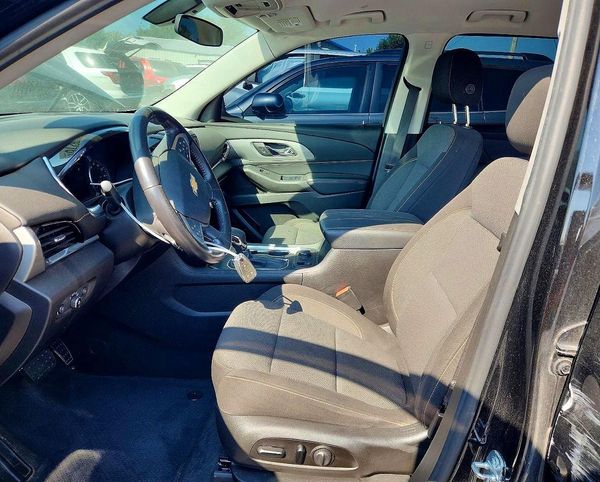 2021 CHEVROLET TRAVERSE LT