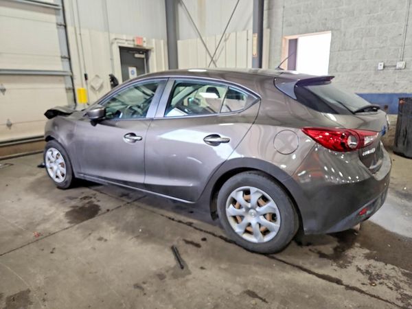 2016 MAZDA 3 SV/Base