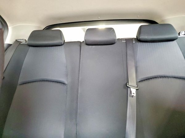 2016 MAZDA 3 SV/Base