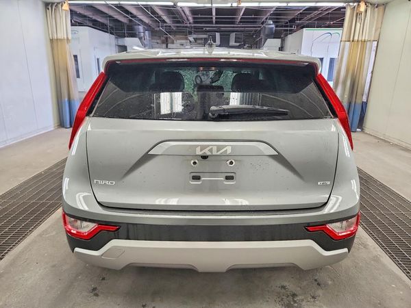 2026 KIA NIRO LX