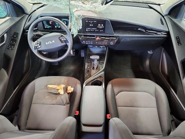 2026 KIA NIRO LX