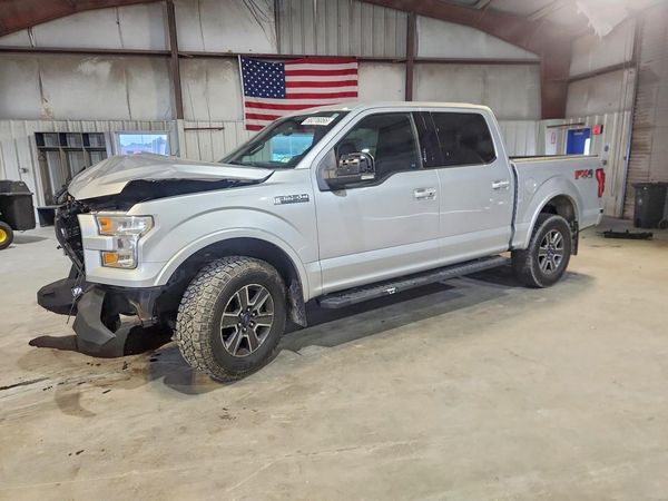 2017 FORD F150 SuperCrew — Front 3/4