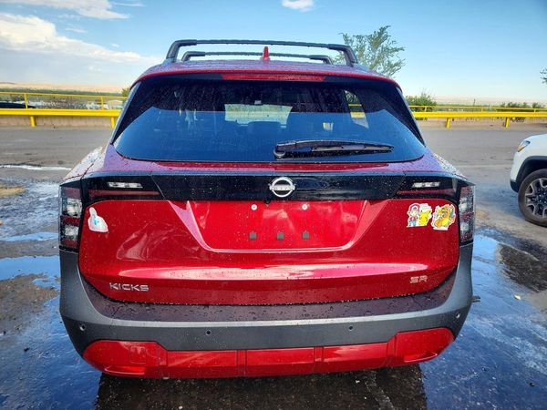 2025 NISSAN KICKS SR — DIRR
