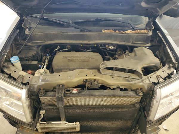 2013 HONDA PILOT EX-L — Engine bay