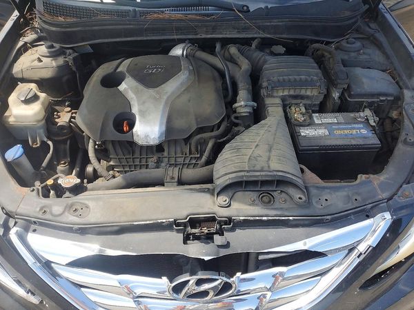 2012 HYUNDAI SONATA Middle level
