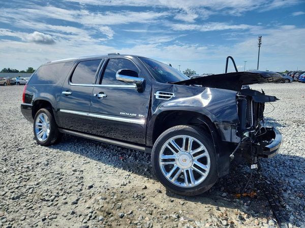 2014 CADILLAC ESCALADE