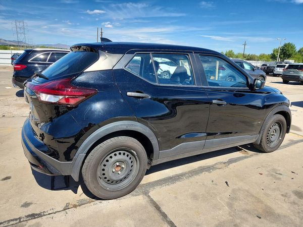 2024 NISSAN KICKS