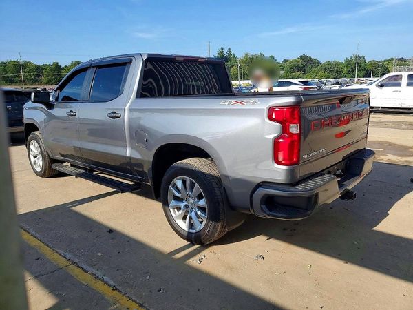 2020 CHEVROLET SILVERADO Custom